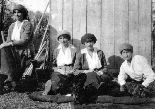  Maria, Olga, Anastasia and Tatiana in captivity at Tsarskoe Selo, 1917